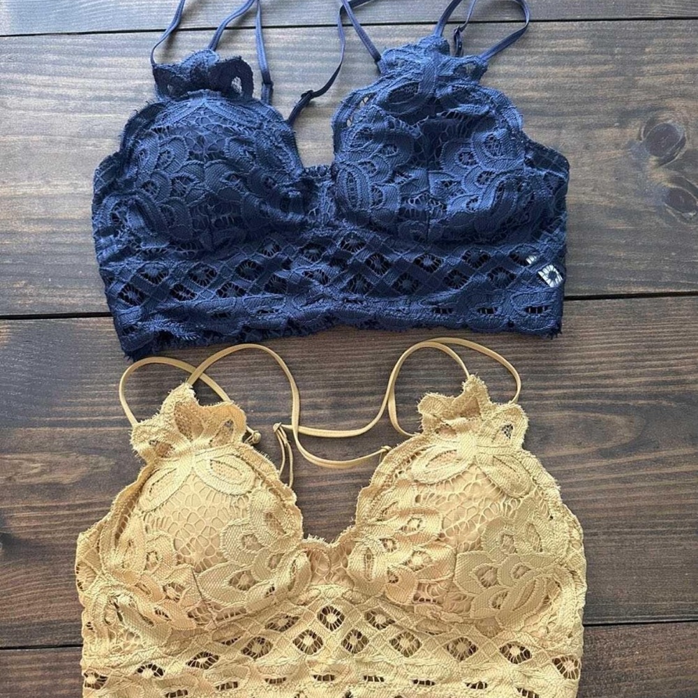 Wishlist Medium/Large Bralettes